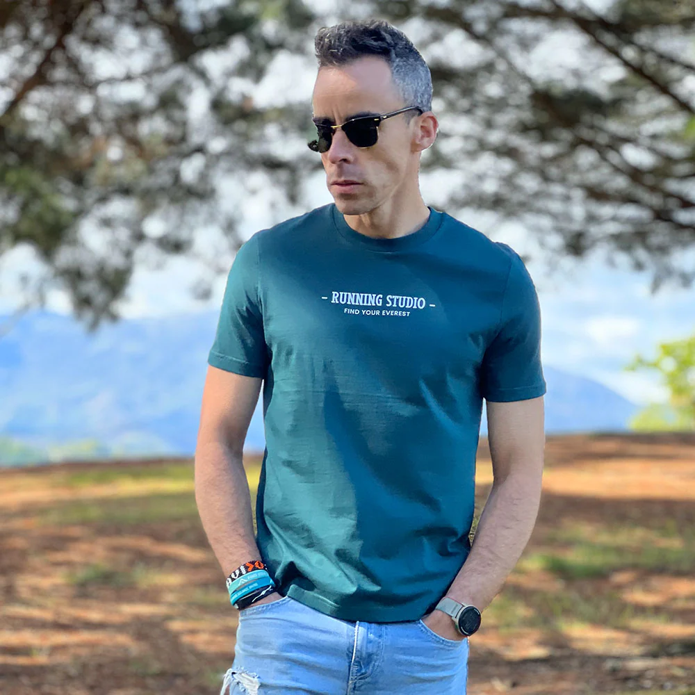 CAMISETA FIND YOUR EVEREST - MORE CARBS MORE FUN - Mori - Imagen 6