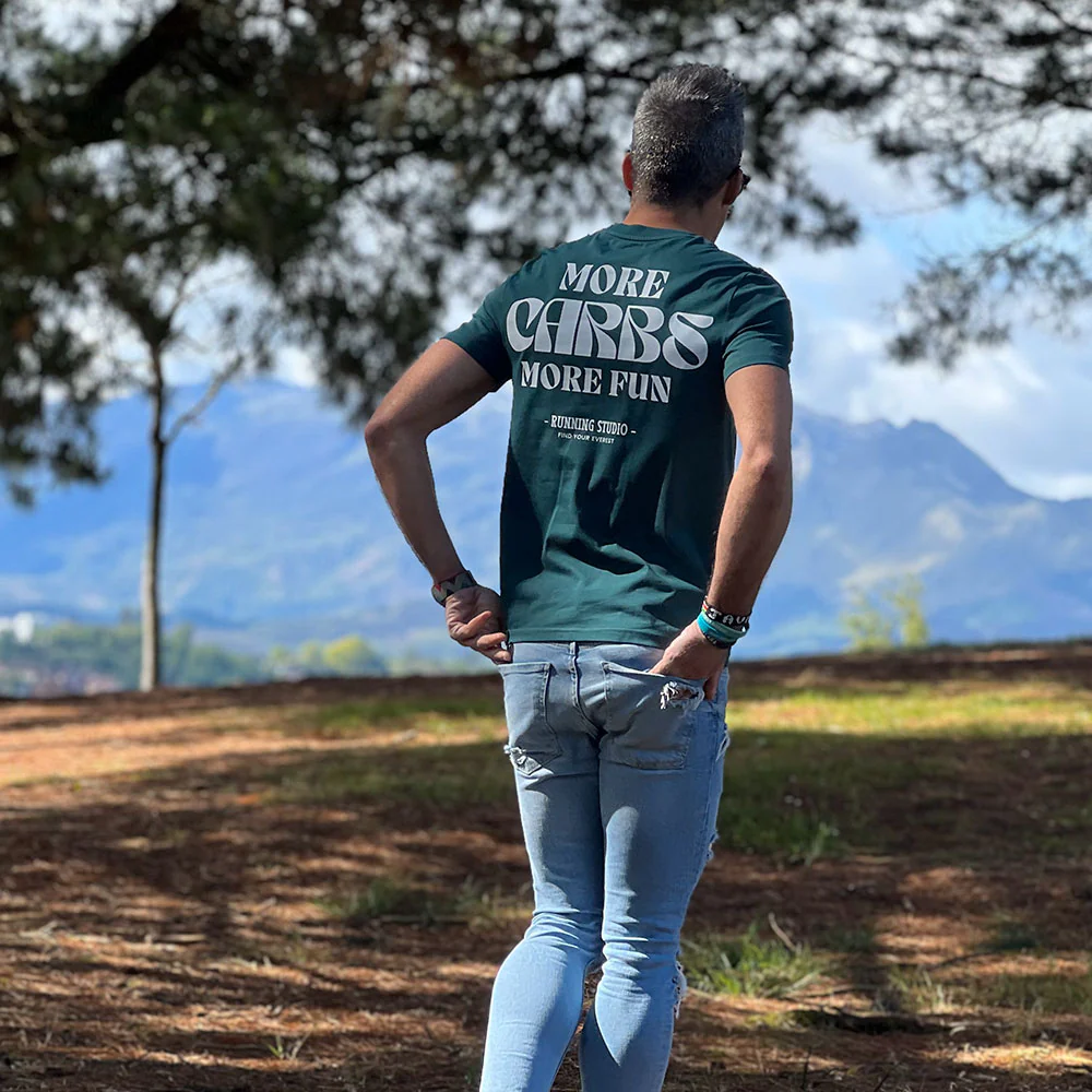 CAMISETA FIND YOUR EVEREST - MORE CARBS MORE FUN - Mori - Imagen 8