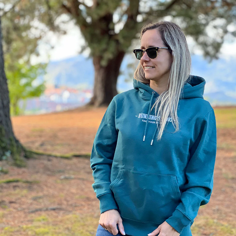 SUDADERA FIND YOUR EVEREST - MORE CARBS MORE FUN - Mori - Imagen 4